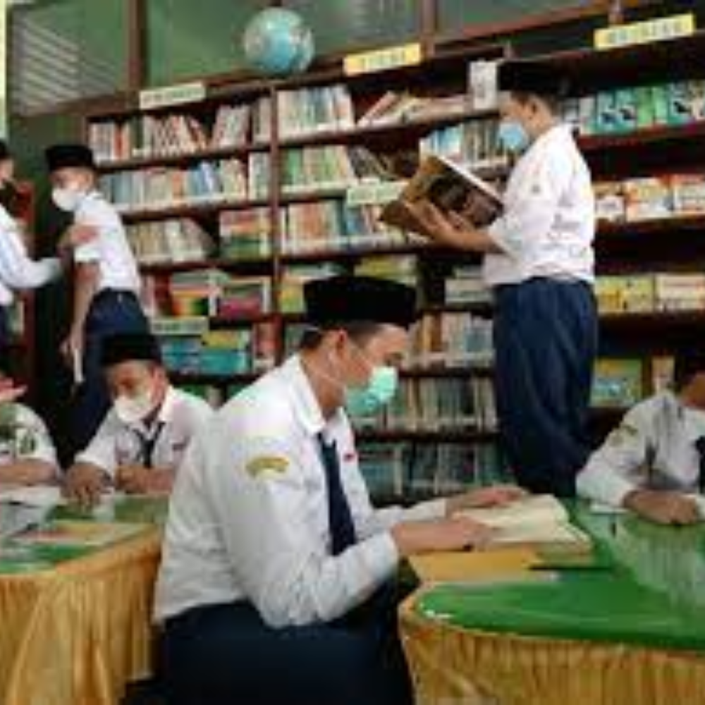 RAJAPOLA: Website Perpustakaan Sekolah Tinggi Agama Islam